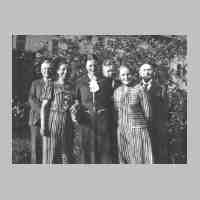 002-0016 Drei befreundete Ehepaare, von links Fritz Lindenau und Frau Luise, Max Domscheit und Frau Gertrud, Hugo Weiss und Frau Liesbeth.jpg